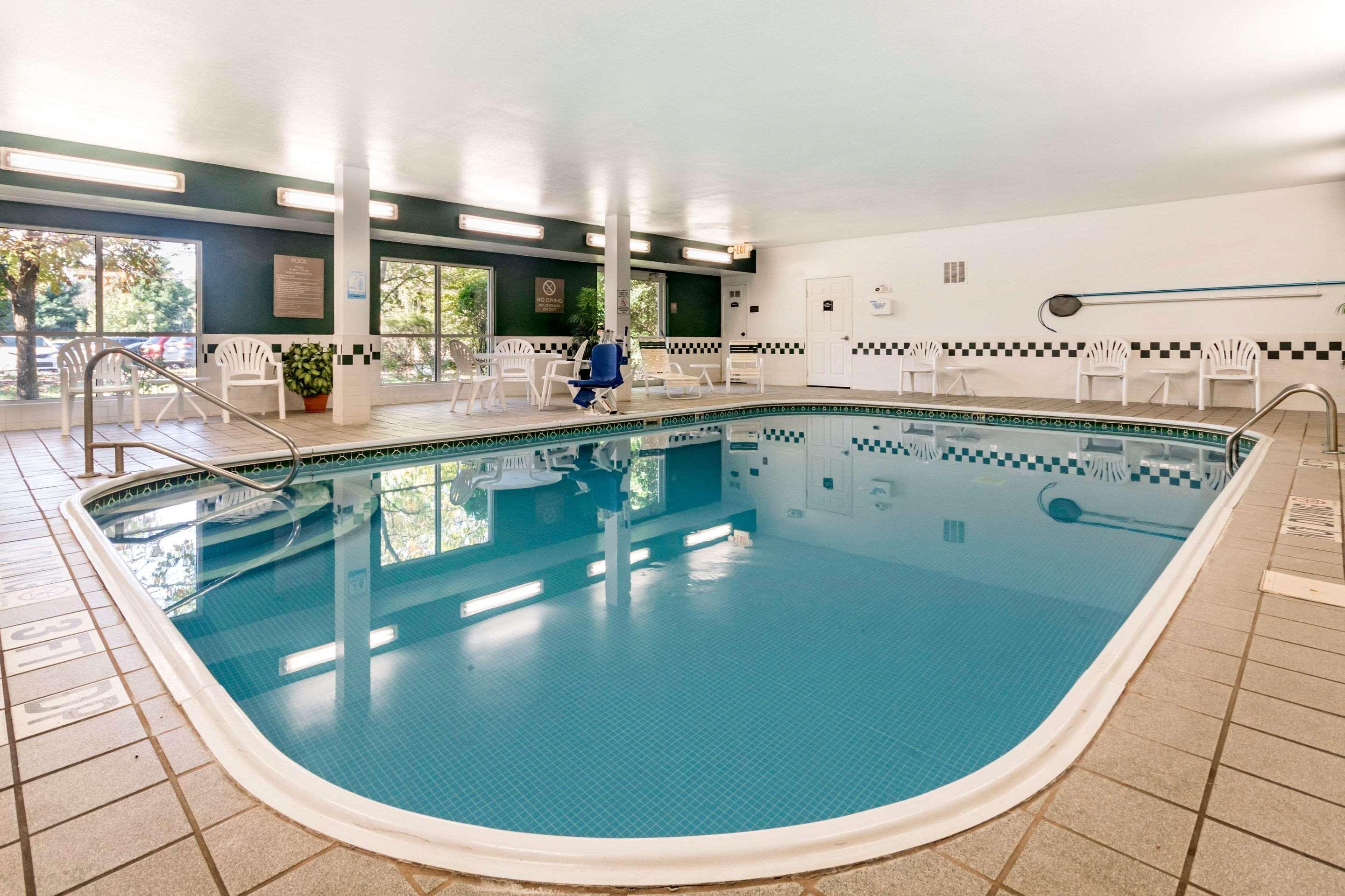 Comfort Suites Keeneland Лексингтон Екстер'єр фото