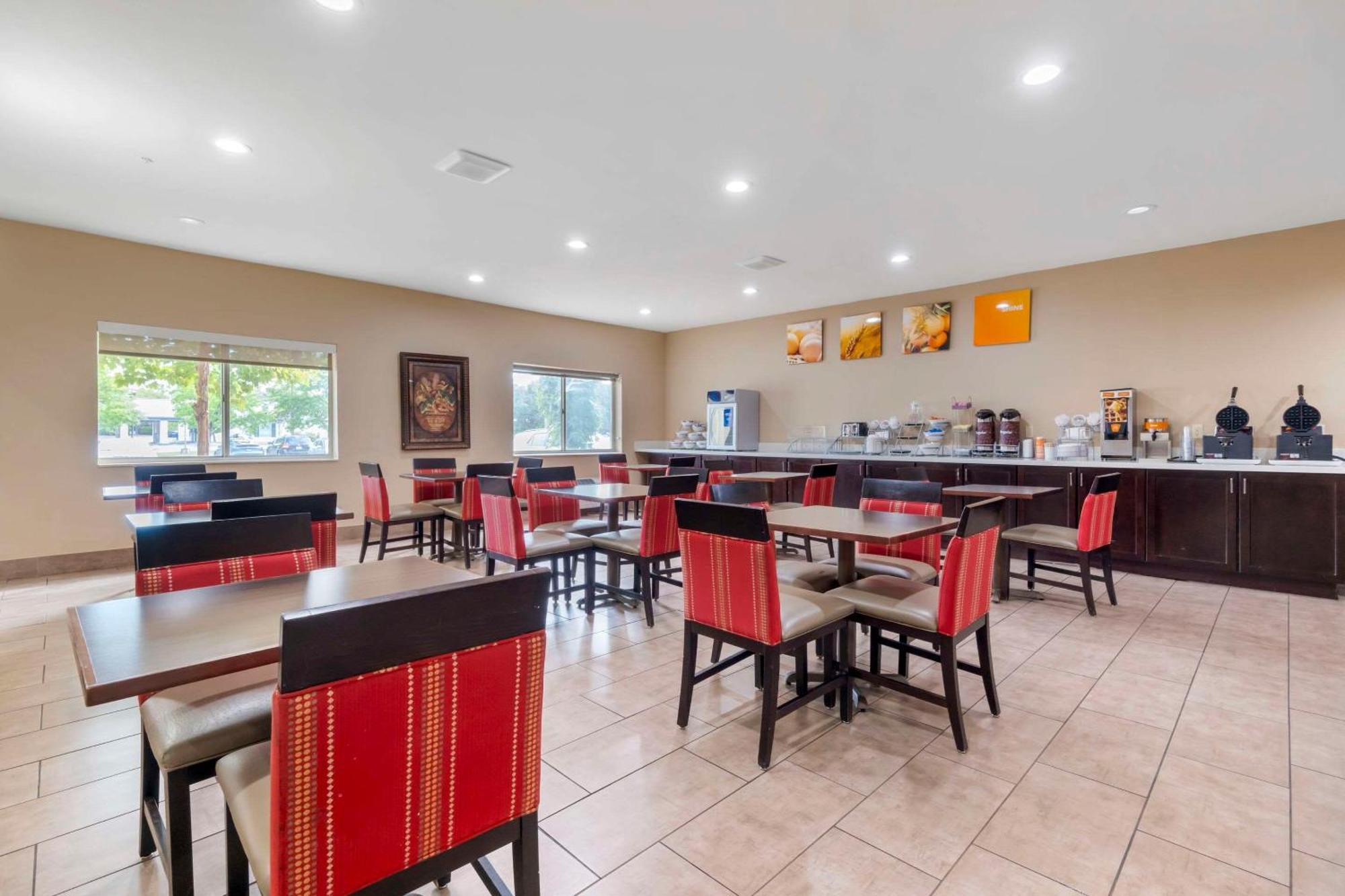 Comfort Suites Keeneland Лексингтон Екстер'єр фото