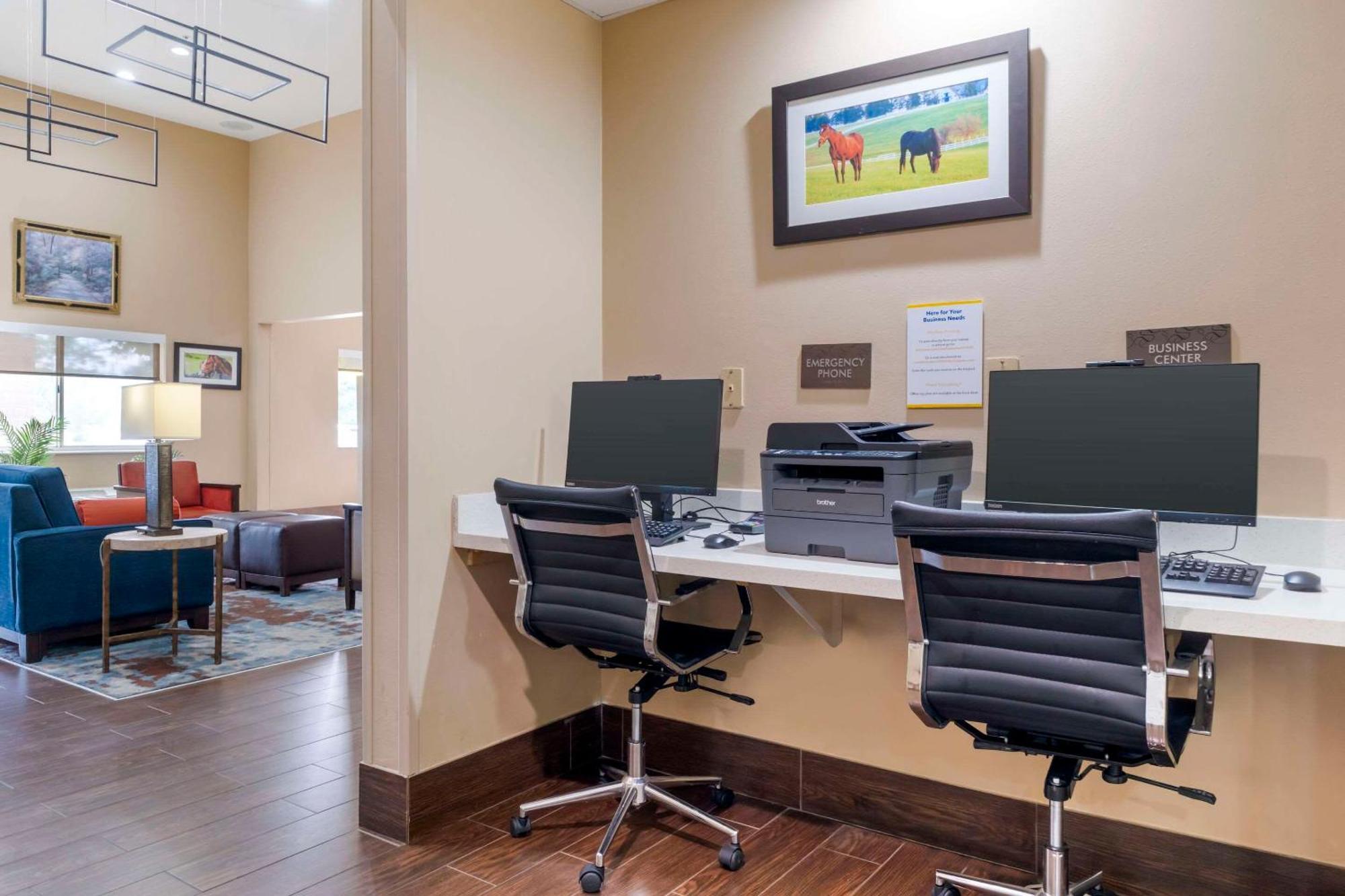 Comfort Suites Keeneland Лексингтон Екстер'єр фото