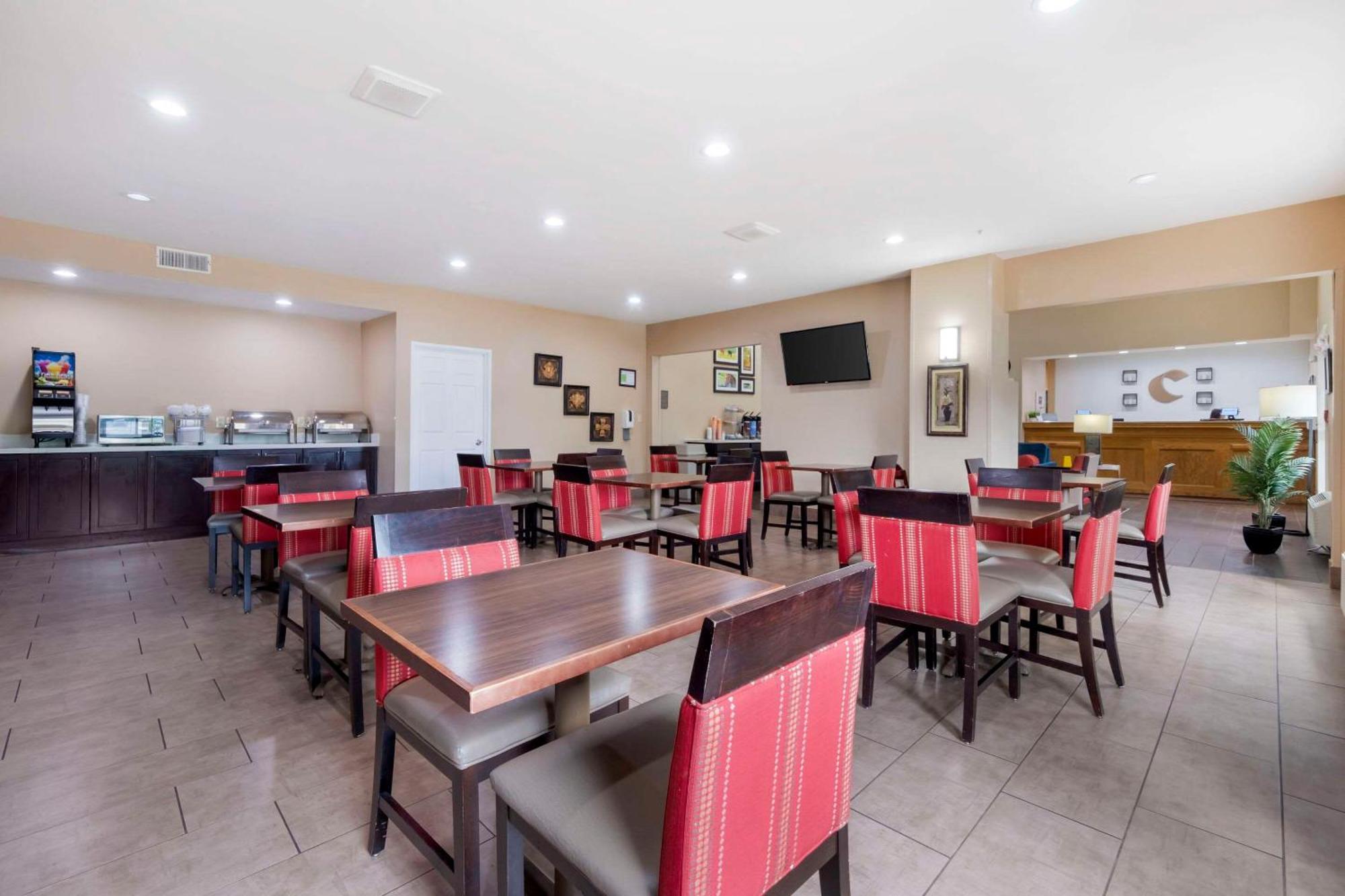Comfort Suites Keeneland Лексингтон Екстер'єр фото