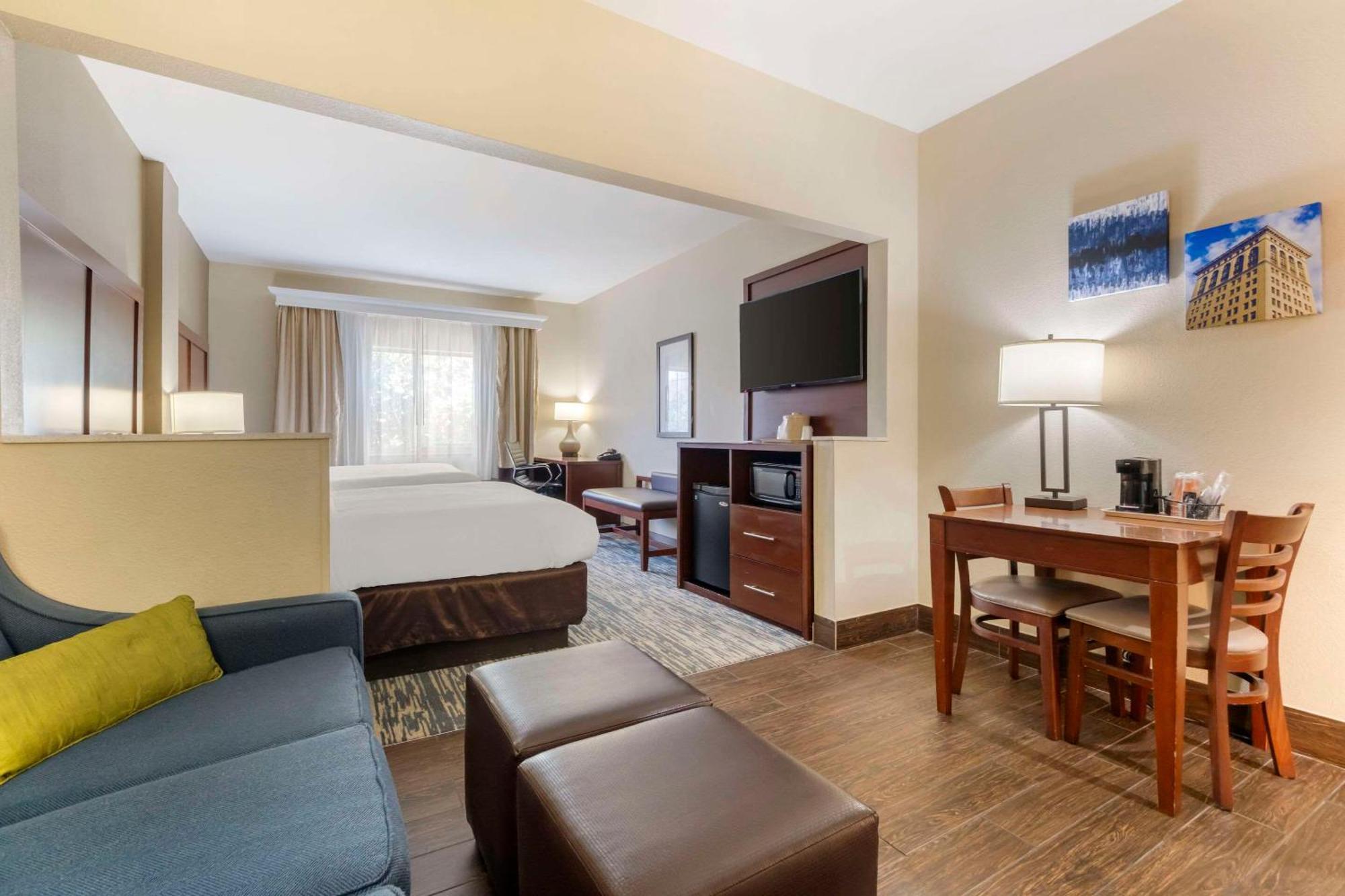 Comfort Suites Keeneland Лексингтон Екстер'єр фото