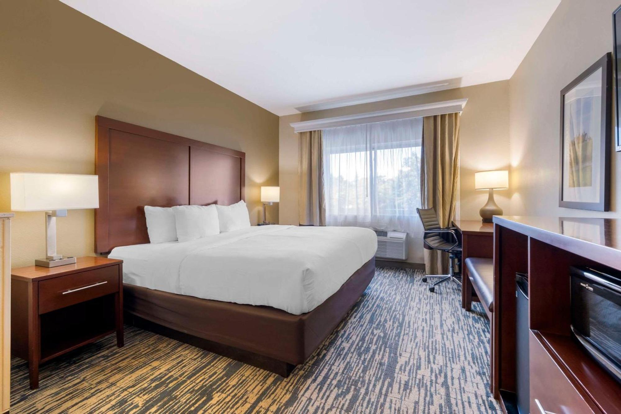 Comfort Suites Keeneland Лексингтон Екстер'єр фото