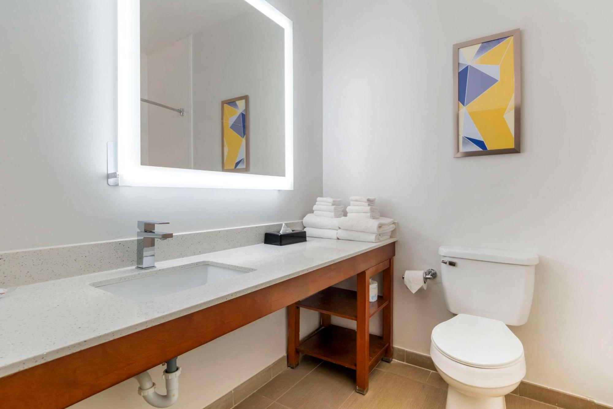 Comfort Suites Keeneland Лексингтон Екстер'єр фото