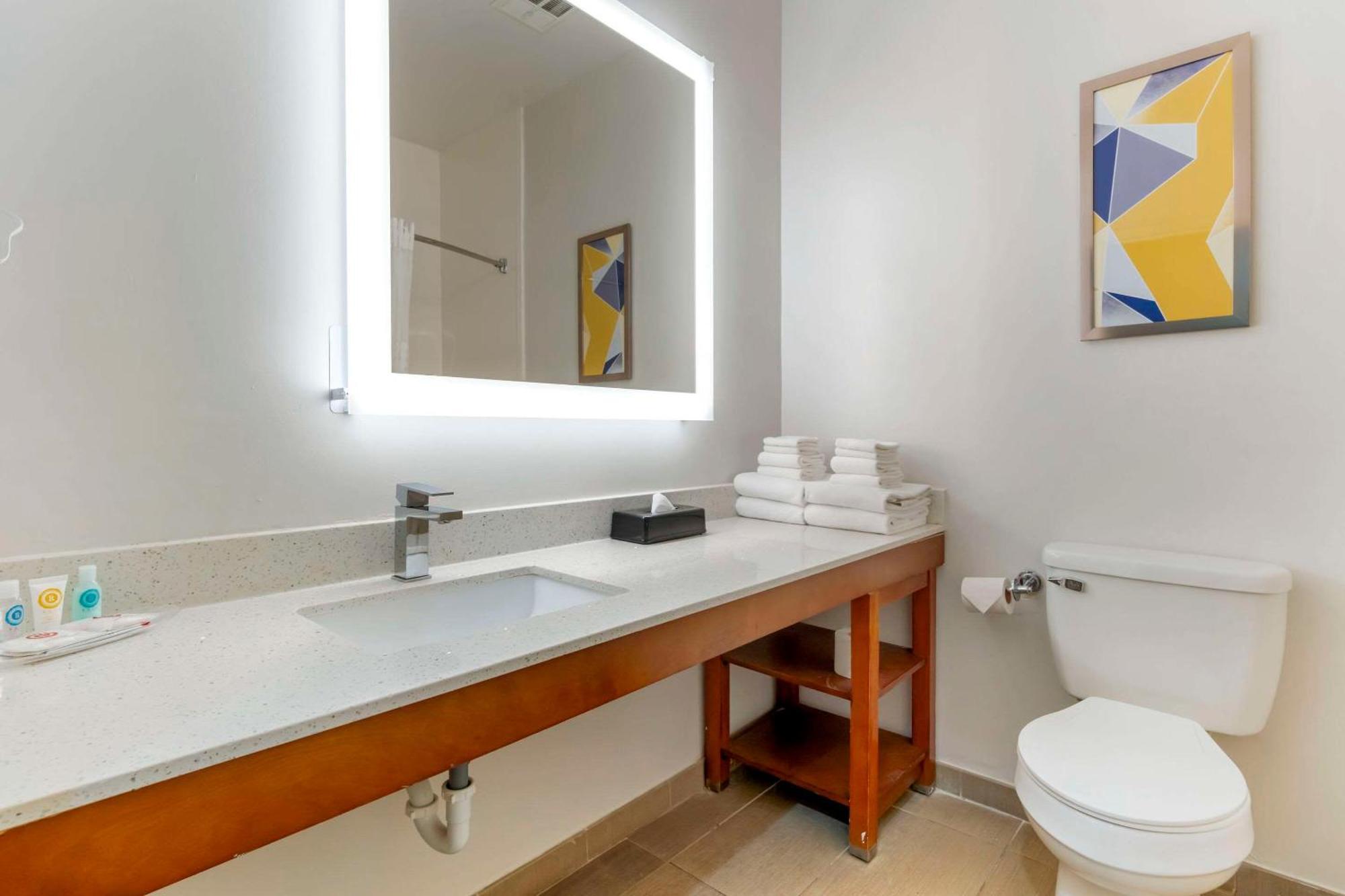 Comfort Suites Keeneland Лексингтон Екстер'єр фото