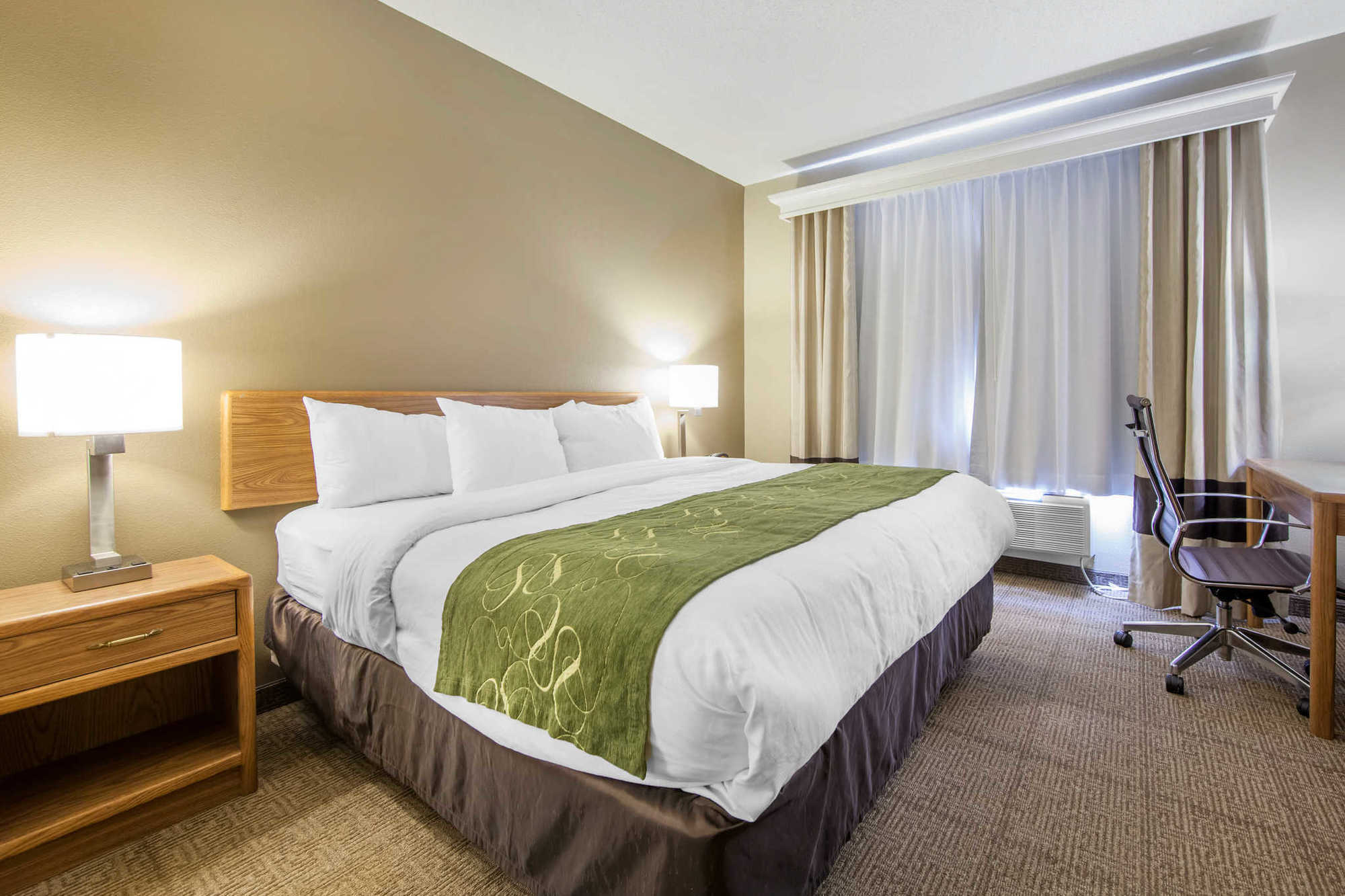 Comfort Suites Keeneland Лексингтон Номер фото